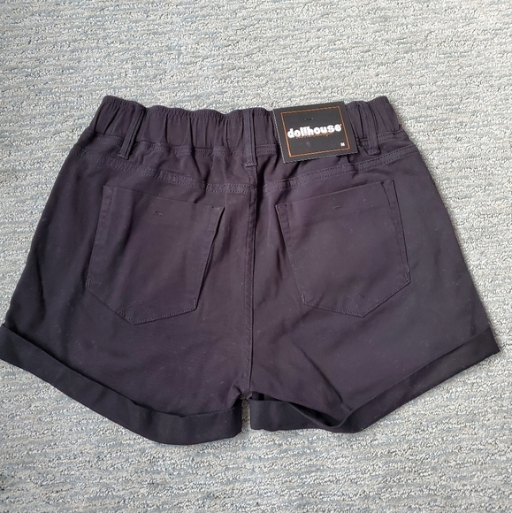 Dollhouse Dylan Pull On Boyfriend Shorts - Picture 5 of 5